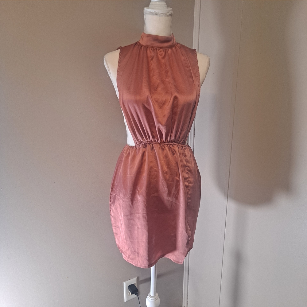 PrettyLittleThing Sleeveless Satin Mini Dress in Rose
